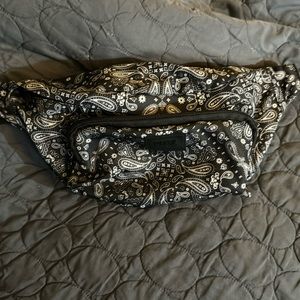 Victoria's Secret PINK Black Belt Bag Oversize Fanny Pack Belt black in color